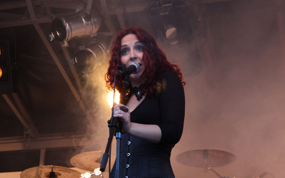 Ayreon zangeres Marcela Bovio geeft lunchconcert in het Spoorpark